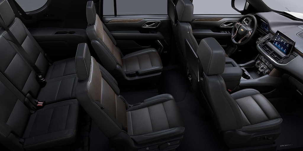 Chevrolet Tahoe 2024 con interior en color piel negra
