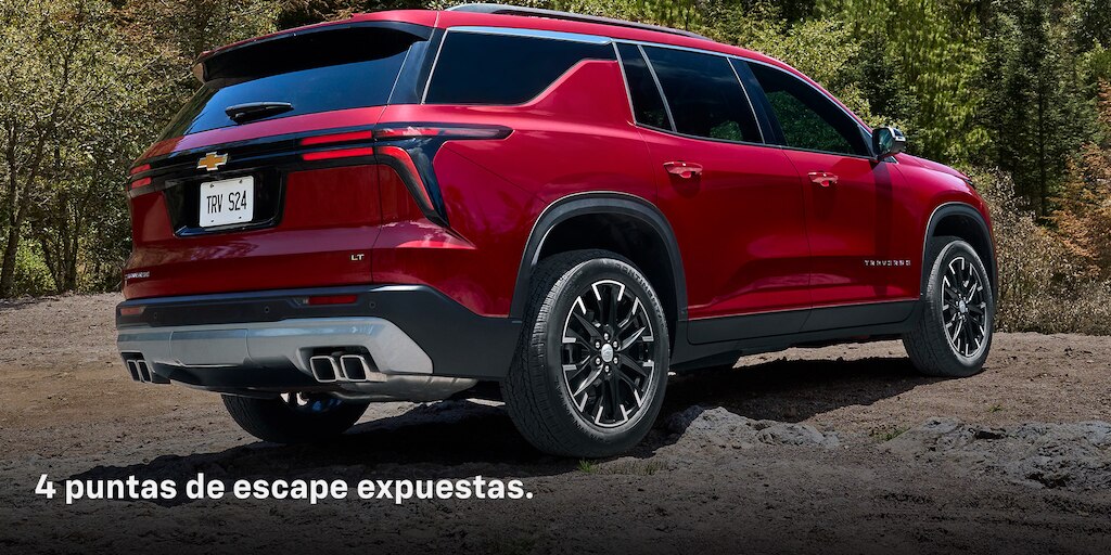 Nueva Chevrolet Traverse 2025, camioneta familiar para 7 pasajeros con 4 puntas de escape expuestas