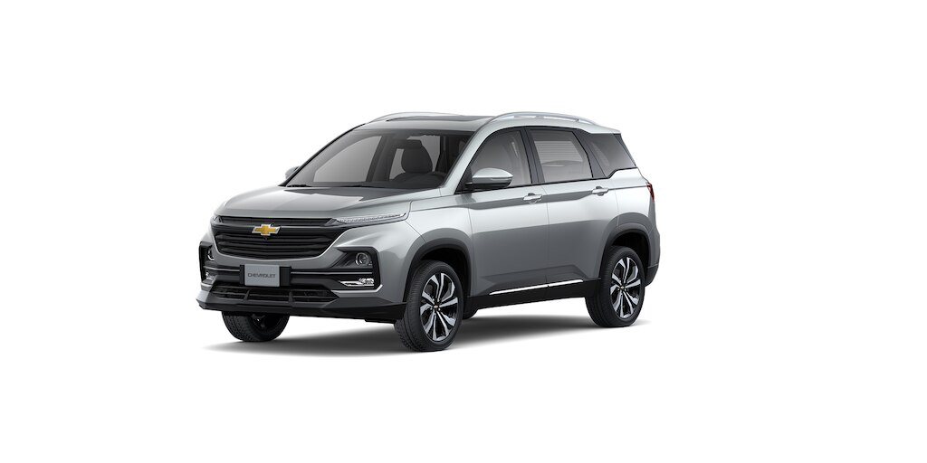Nueva SUV Chevrolet Captiva 2025, tu camioneta familiar favorita en color plata