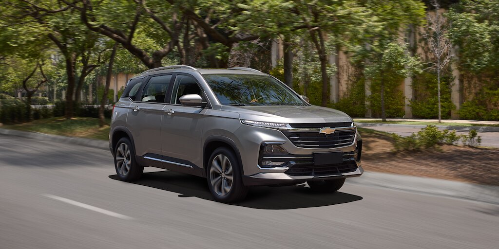 Captiva 2025, camioneta familiar con motor turbo eficiente 1.5L, suspensión delantera McPherson y transmisión automática CVT