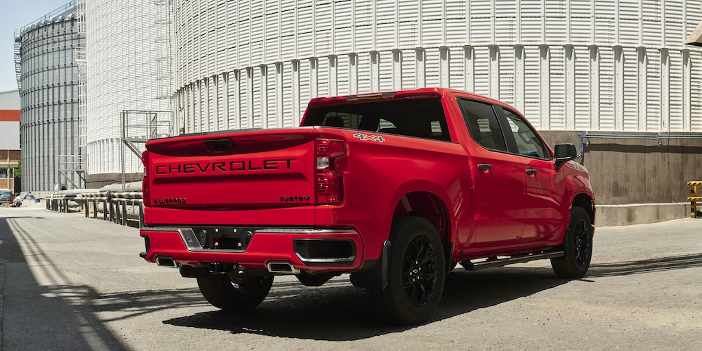 Chevrolet Silverado 2025 Custom Edition